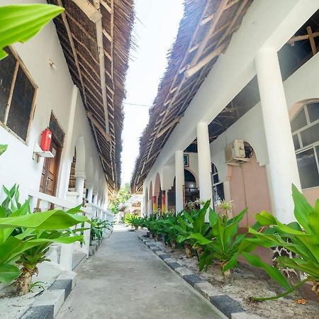 Visitor'S Inn จัมเบียนี ภายนอก รูปภาพ