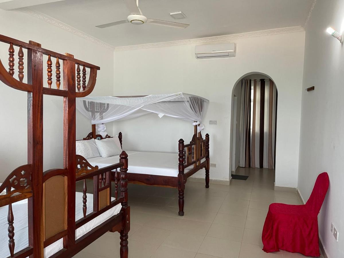 Visitor'S Inn จัมเบียนี ภายนอก รูปภาพ