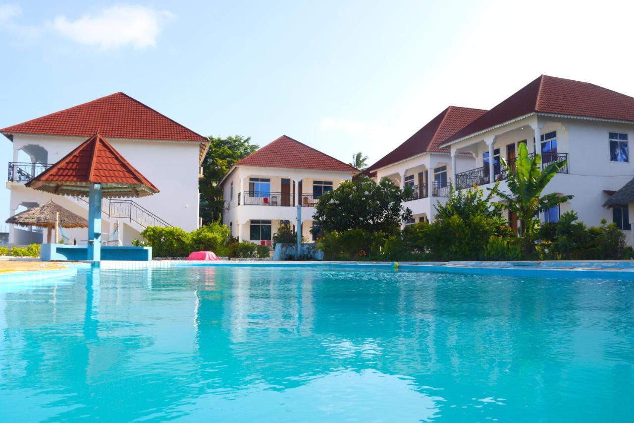 Visitor'S Inn จัมเบียนี ภายนอก รูปภาพ